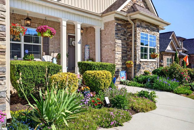 205 Cedar Knoll Way, Greer, SC 29651