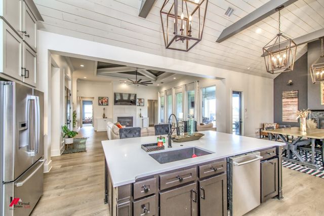 200 Sam Willen, Benton, LA 71006