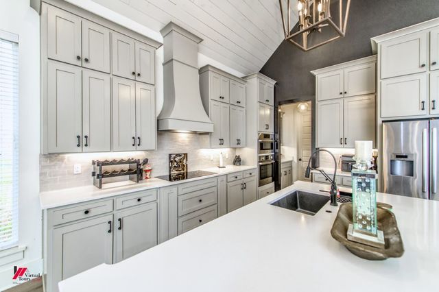 200 Sam Willen, Benton, LA 71006