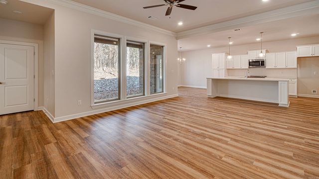 12 Sacedon Lane, Hot Springs Village, AR 71909