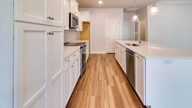 12 Sacedon Lane, Hot Springs Village, AR 71909