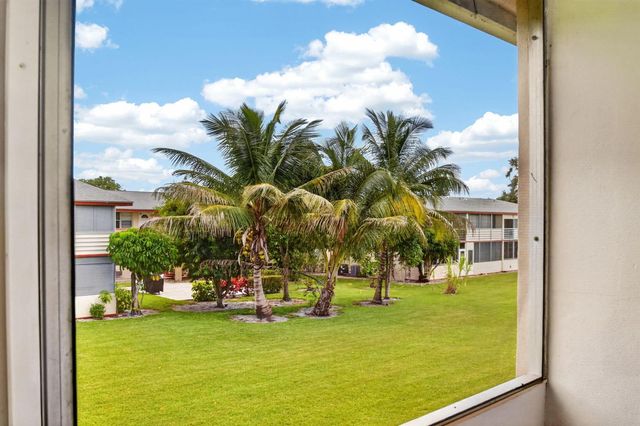 16 SUSSEX A, West Palm Beach, FL 33417