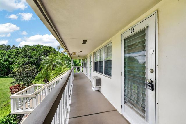 16 SUSSEX A, West Palm Beach, FL 33417