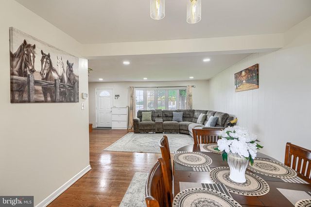 9405 THORNEWOOD CT, Parkville, MD 21234