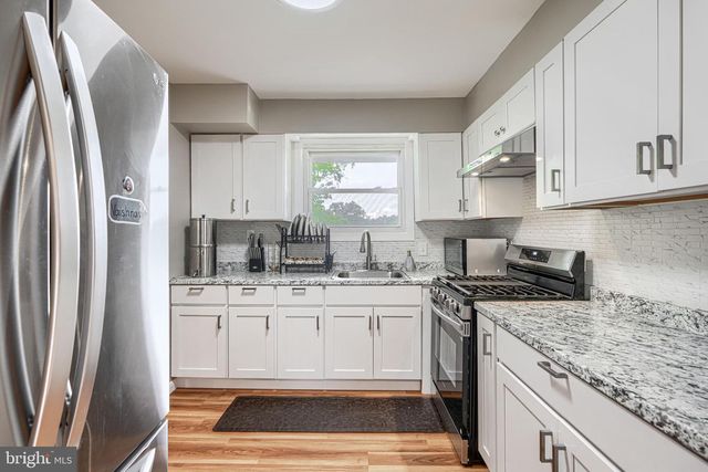 9405 THORNEWOOD CT, Parkville, MD 21234