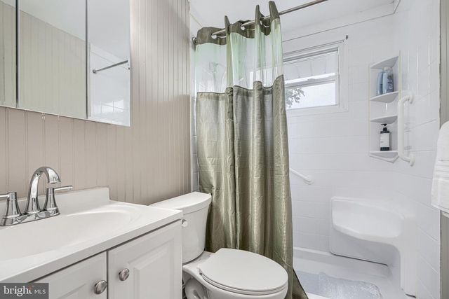 9405 THORNEWOOD CT, Parkville, MD 21234