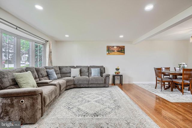 9405 THORNEWOOD CT, Parkville, MD 21234