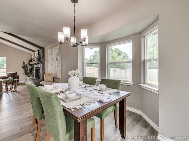 11272 S Franklin Avenue, Jenks, OK 74037