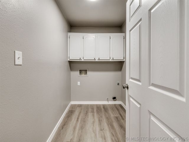 11272 S Franklin Avenue, Jenks, OK 74037