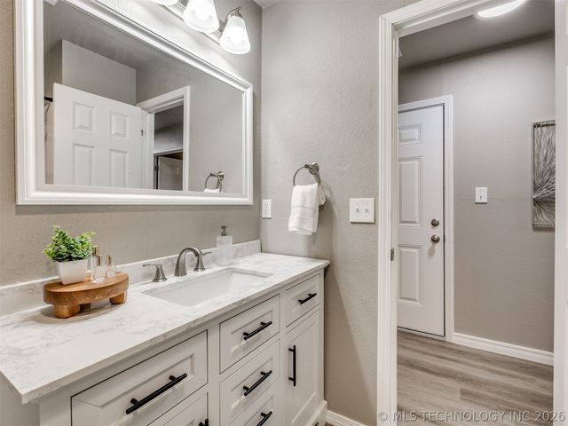 11272 S Franklin Avenue, Jenks, OK 74037
