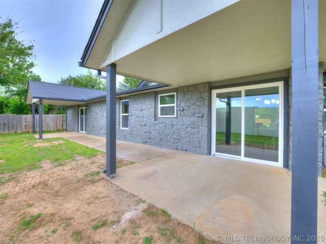 11272 S Franklin Avenue, Jenks, OK 74037