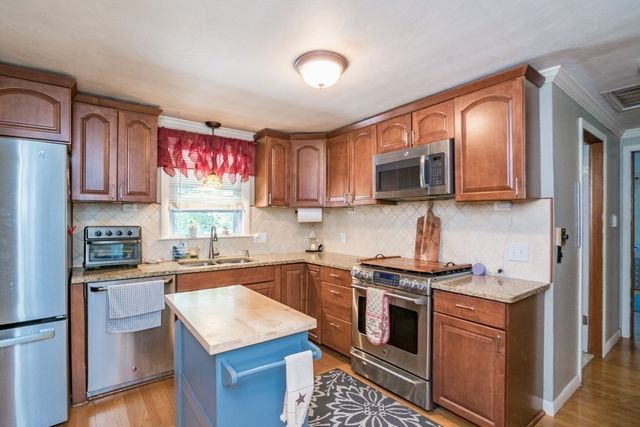 262 Cooper Street, Agawam, MA 01001