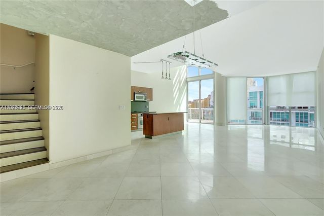3131 NE 188th St 1-1205, Aventura, FL 33180
