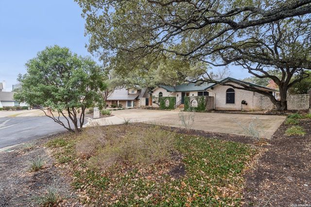 210 Chattington, Castle Hills, TX 78213