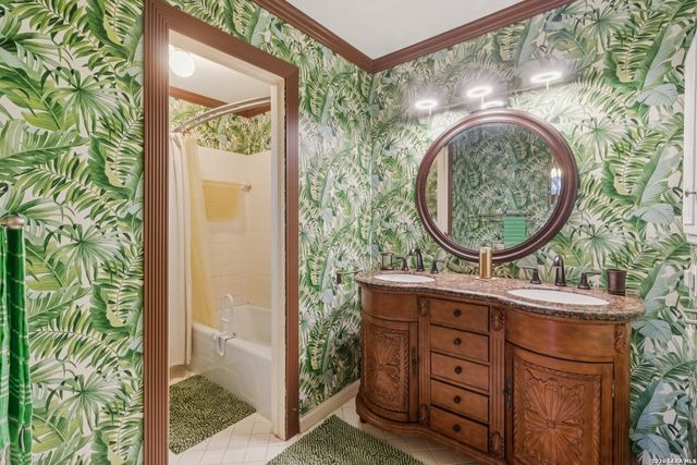 210 Chattington, Castle Hills, TX 78213