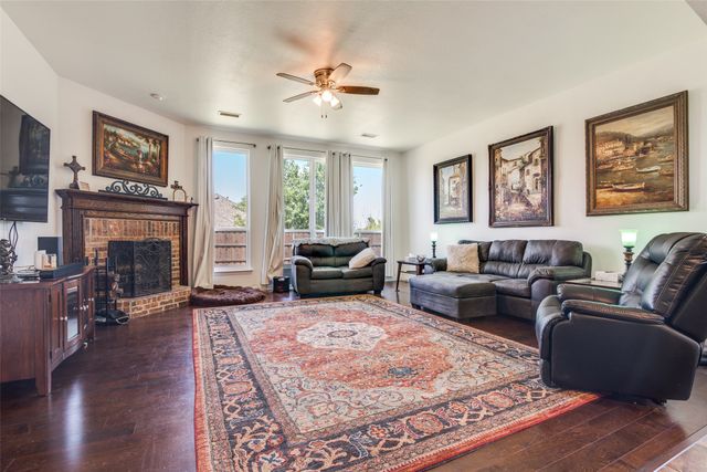 6219 Lakecrest Drive, Sachse, TX 75048