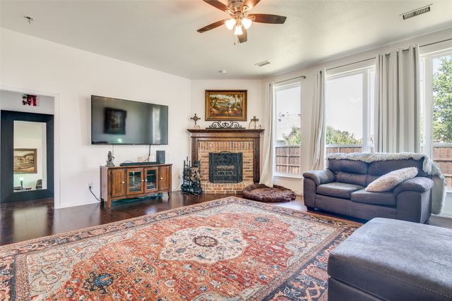 6219 Lakecrest Drive, Sachse, TX 75048