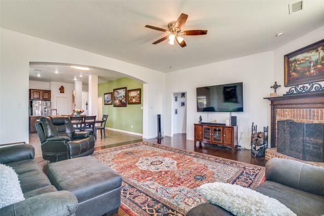 6219 Lakecrest Drive, Sachse, TX 75048