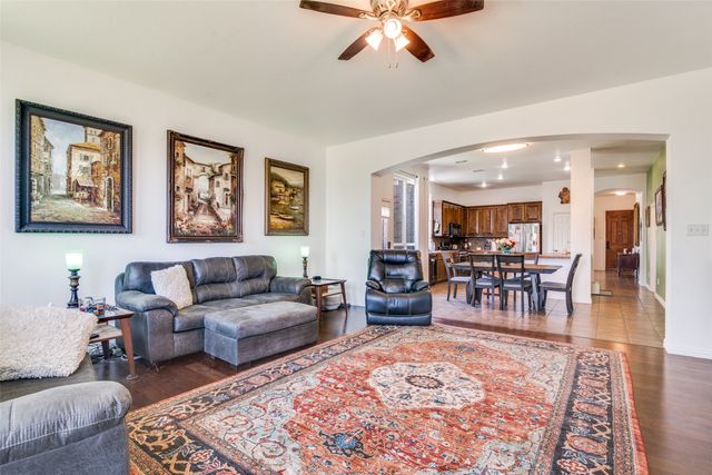 6219 Lakecrest Drive, Sachse, TX 75048