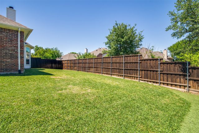 6219 Lakecrest Drive, Sachse, TX 75048