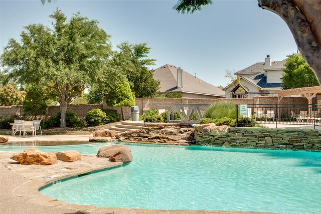 6219 Lakecrest Drive, Sachse, TX 75048