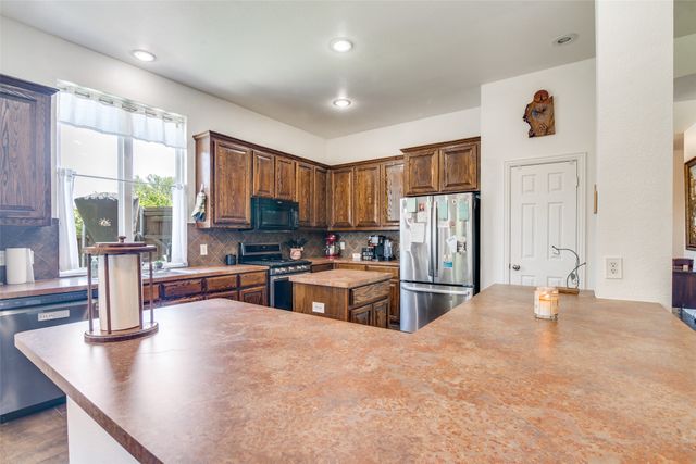 6219 Lakecrest Drive, Sachse, TX 75048