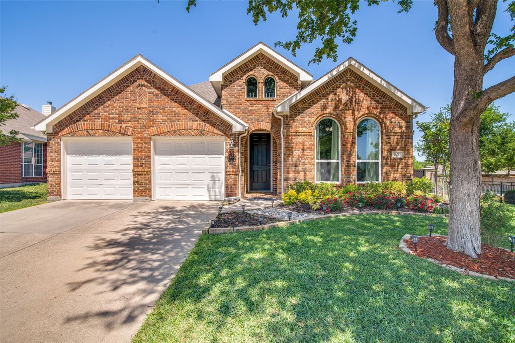 6219 Lakecrest Drive, Sachse, TX 75048