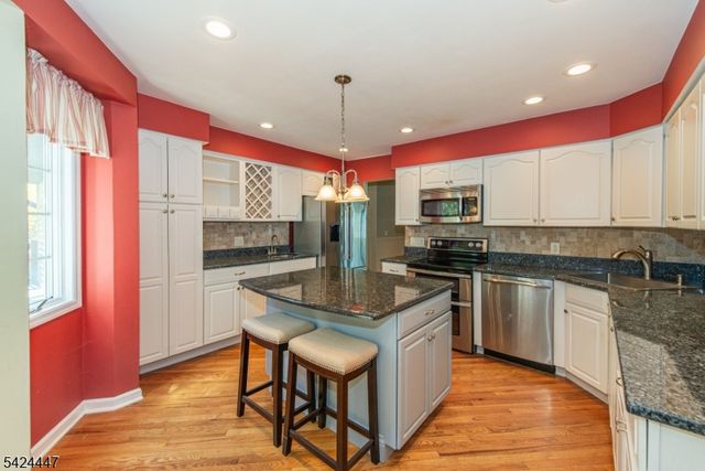 51 Pleasant Hill Rd, Roxbury Twp., NJ 07876