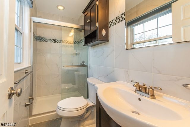 51 Pleasant Hill Rd, Roxbury Twp., NJ 07876