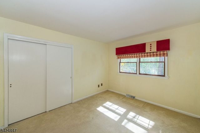 51 Pleasant Hill Rd, Roxbury Twp., NJ 07876