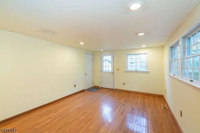 51 Pleasant Hill Rd, Roxbury Twp., NJ 07876