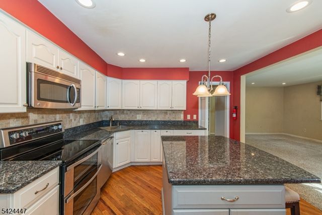 51 Pleasant Hill Rd, Roxbury Twp., NJ 07876