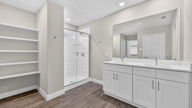 1400 CANTERBURY Trail, Desoto, TX 75115
