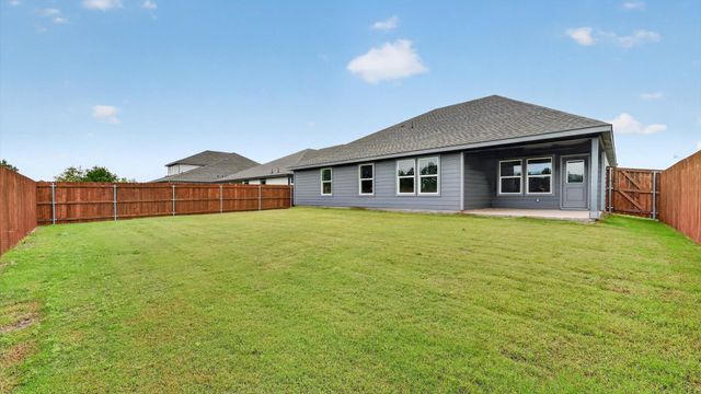 1400 CANTERBURY Trail, Desoto, TX 75115