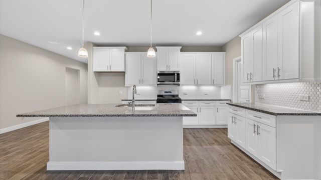1400 CANTERBURY Trail, Desoto, TX 75115