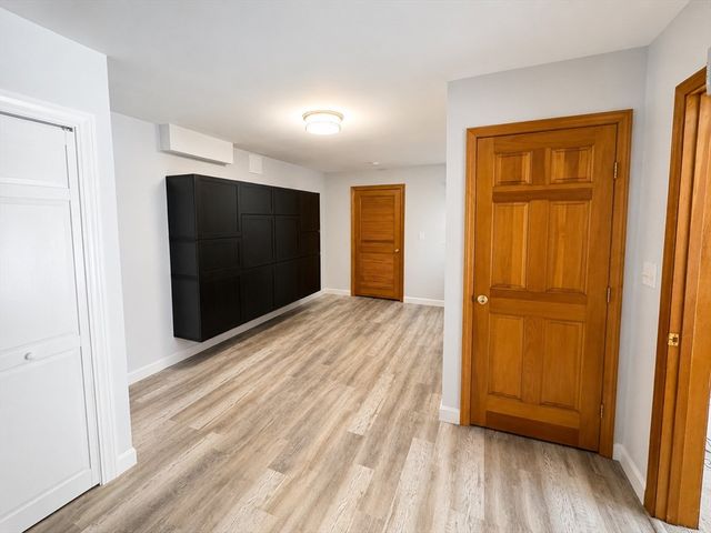 39 Spring Hill Rd, North Andover, MA 01845