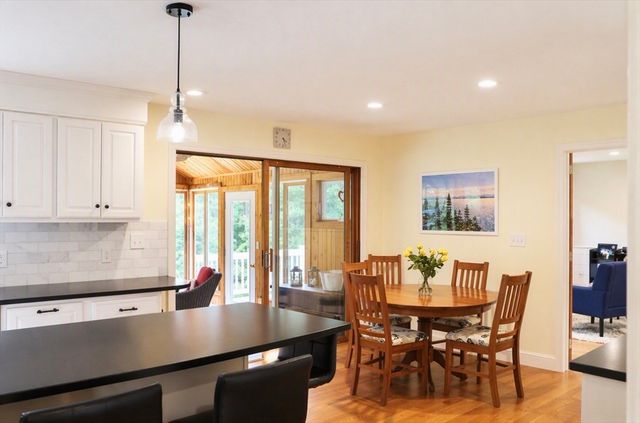 39 Spring Hill Rd, North Andover, MA 01845