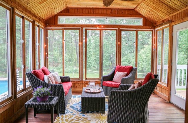 39 Spring Hill Rd, North Andover, MA 01845