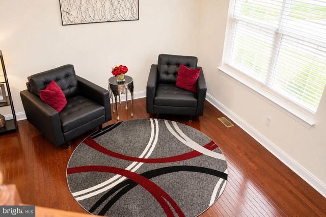 121 MARKLEY FARM CIR, West Norriton, PA 19403