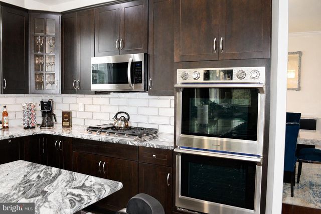 121 MARKLEY FARM CIR, West Norriton, PA 19403