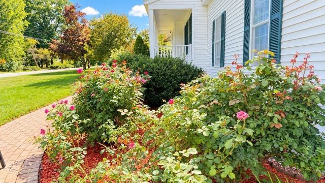 10-B Henley Rd, Acton, MA 01720