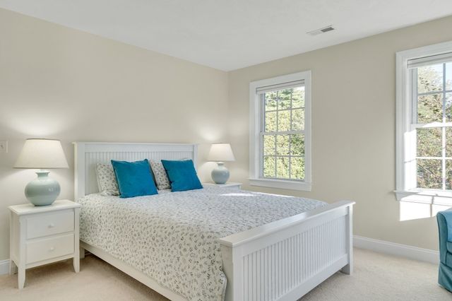 10-B Henley Rd, Acton, MA 01720