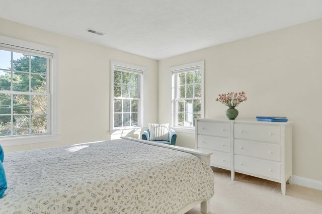 10-B Henley Rd, Acton, MA 01720