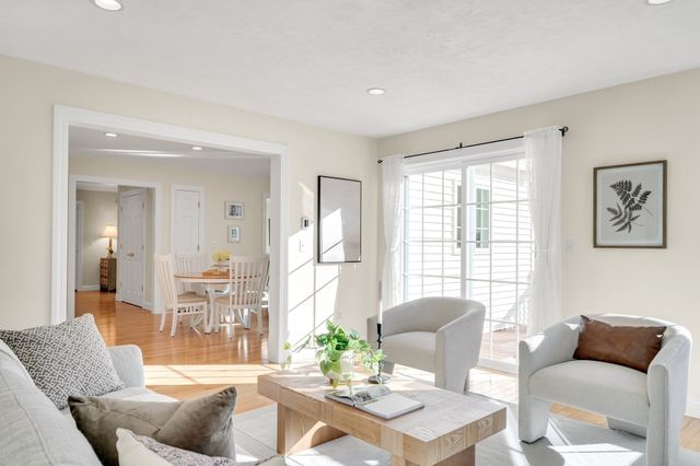 10-B Henley Rd, Acton, MA 01720