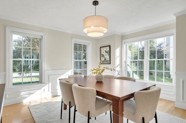 10-B Henley Rd, Acton, MA 01720