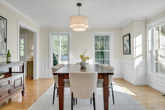 10-B Henley Rd, Acton, MA 01720