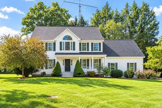 10-B Henley Rd, Acton, MA 01720