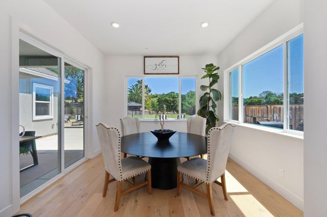 5085 Pryor Dr, Rescue, CA 95672