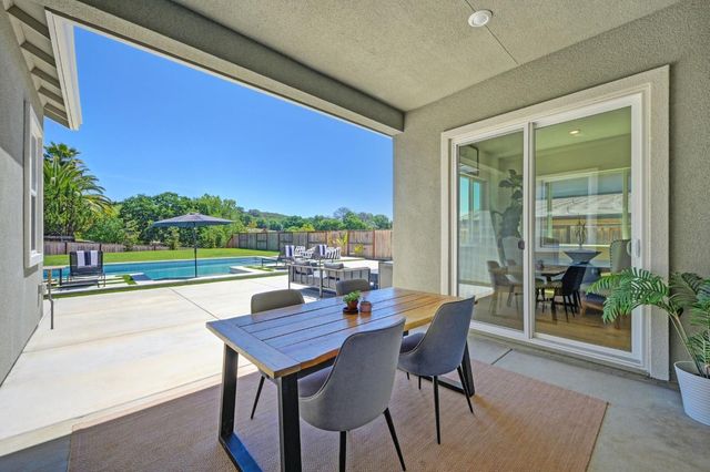 5085 Pryor Dr, Rescue, CA 95672
