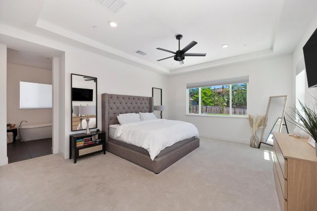 5085 Pryor Dr, Rescue, CA 95672